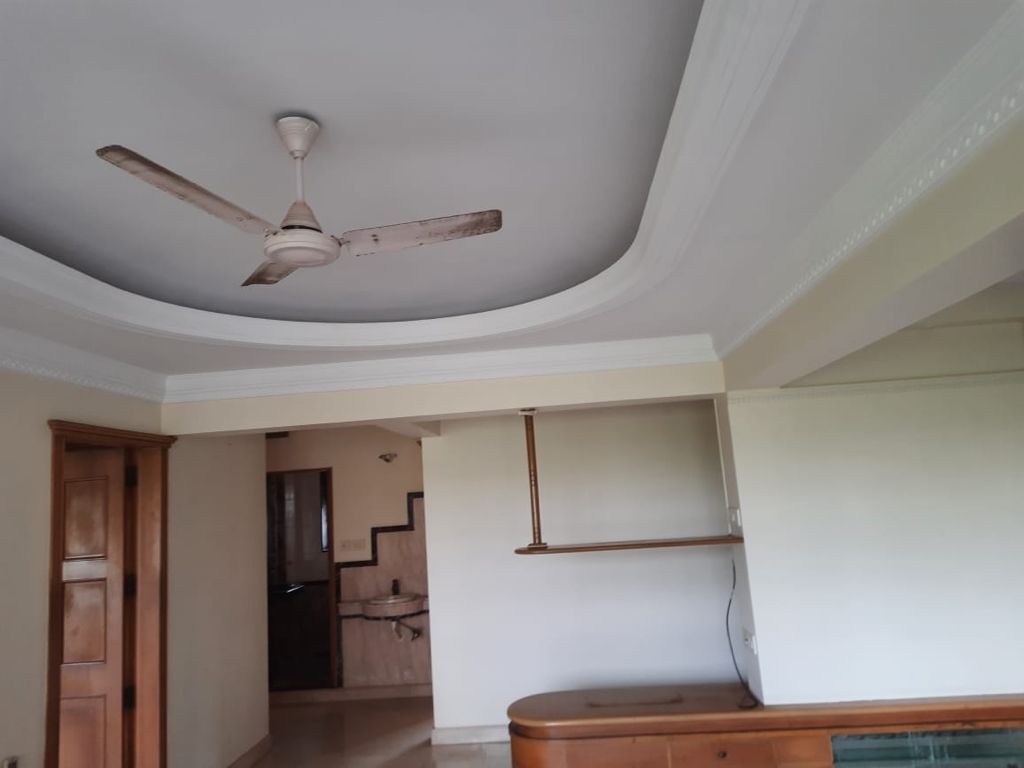 3 BHK Semi Furnished in Sea Breeze , Bandra West